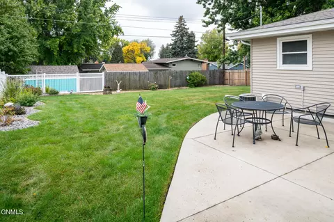 225 E Kavaney Dr, Bismarck, ND 58501 photo 20