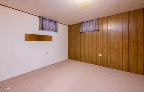 225 E Kavaney Dr, Bismarck, ND 58501 photo 13