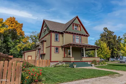 300 2nd St NW, Mandan, ND 58554