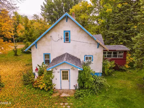 Exterior - 106 3rd Ave, Luverne, ND 58056 photo 2 of 10