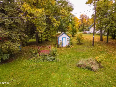 Exterior - 106 3rd Ave, Luverne, ND 58056 photo 5 of 10