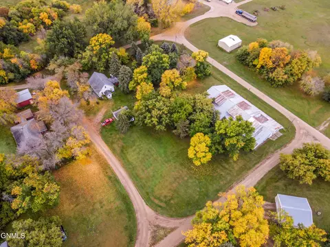 View/Area - 106 3rd Ave, Luverne, ND 58056 photo 2 of 5