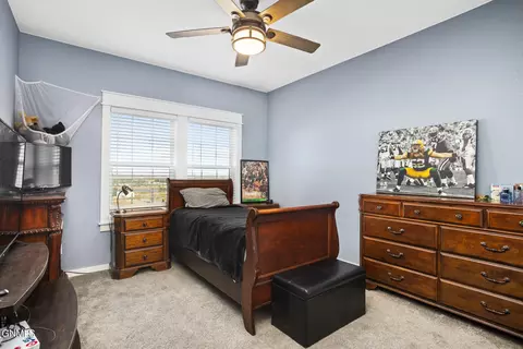 Bedroom - 5378 53v Loop, Williston, ND 58801 photo 2 of 6