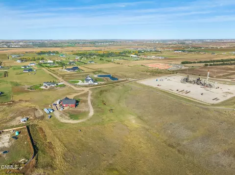 View/Area - 5378 53v Loop, Williston, ND 58801 photo 2 of 7