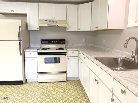 618 11th St E, Williston, ND 58801 photo 22