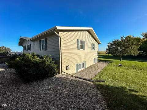 30250 370th Ave NE, Wing, ND 58494 photo 21