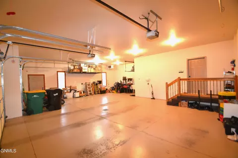 3219 Clairmont Rd, Bismarck, ND 58503 photo 19