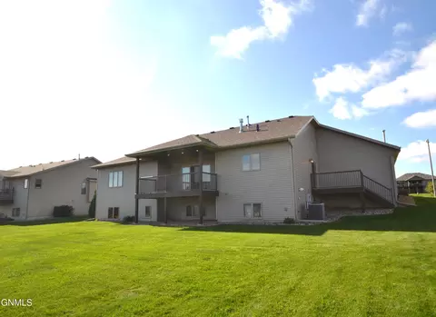 3219 Clairmont Rd, Bismarck, ND 58503 photo 45