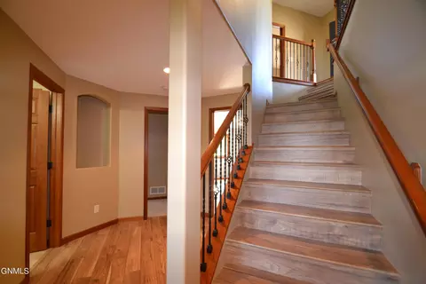 3219 Clairmont Rd, Bismarck, ND 58503 photo 31