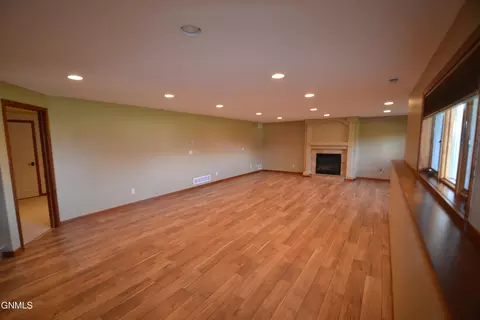 3219 Clairmont Rd, Bismarck, ND 58503 photo 33