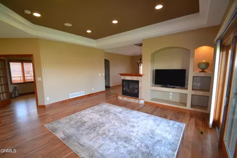 3219 Clairmont Rd, Bismarck, ND 58503 photo 11
