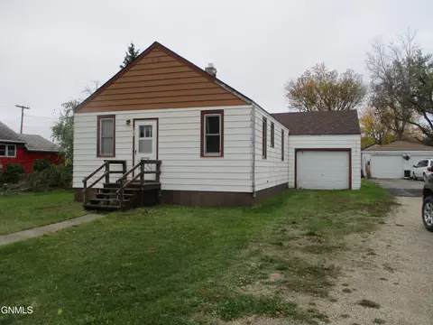 526 Eggert St, Turtle Lake, ND 58575 photo 9