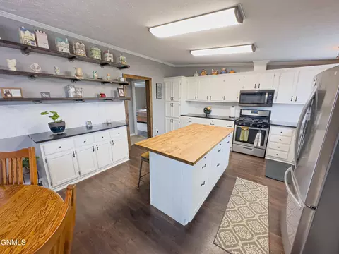 12950 Nd-1804, Williston, ND 58801 photo 16