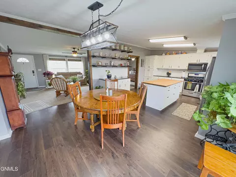 12950 Nd-1804, Williston, ND 58801 photo 11