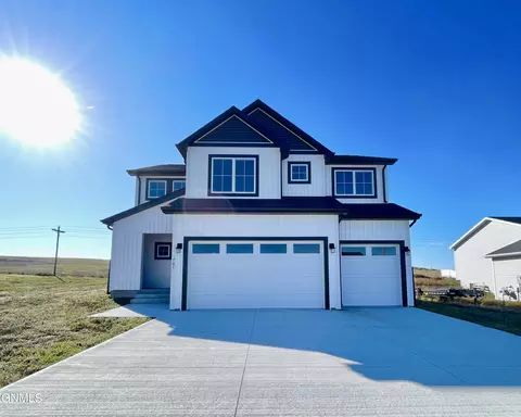 701 Cobblestone Loop SW, Mandan, ND 58554