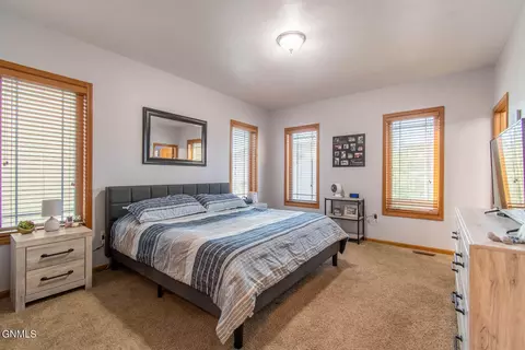 3307 Wheat Ridge St, Williston, ND 58801 photo 21
