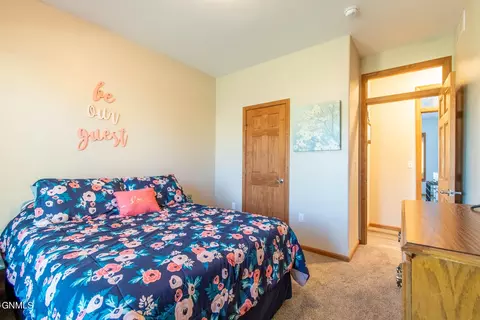 3307 Wheat Ridge St, Williston, ND 58801 photo 20