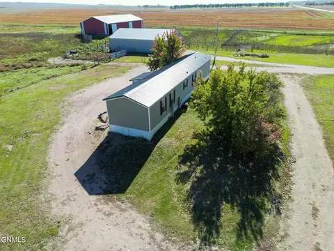 6192 Highway 30, Streeter, ND 58483 photo 8