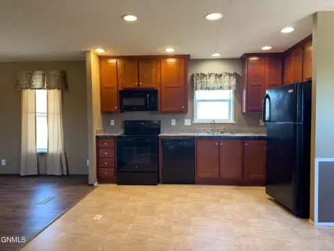 6192 Highway 30, Streeter, ND 58483 photo 21