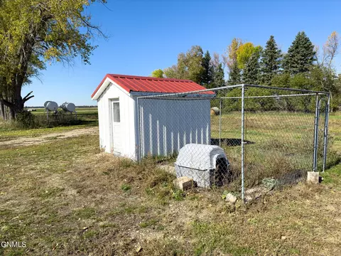 6192 Highway 30, Streeter, ND 58483 photo 16
