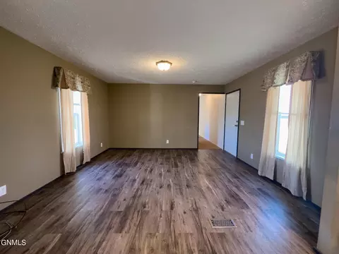6192 Highway 30, Streeter, ND 58483 photo 25