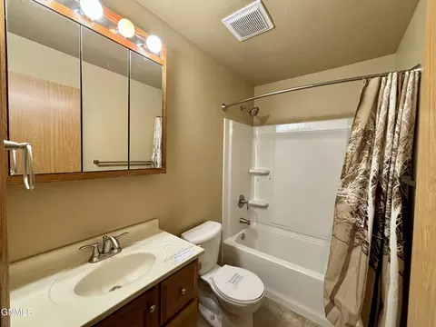 1018 Beacon Ln, Beulah, ND 58523 photo 12