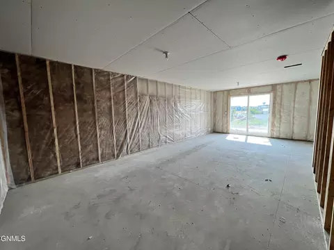 4800 Cornice Loop, Bismarck, ND 58503 photo 5