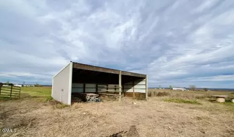 2587 Windsor Pl N, Mandan, ND 58554 photo 5