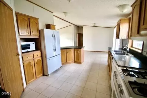 2587 Windsor Pl N, Mandan, ND 58554 photo 16