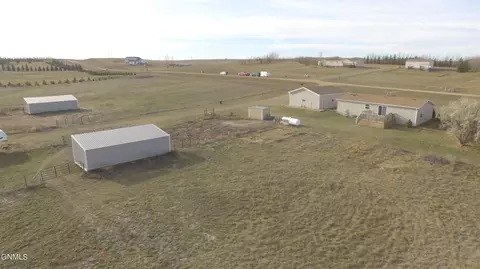 2587 Windsor Pl N, Mandan, ND 58554 photo 32