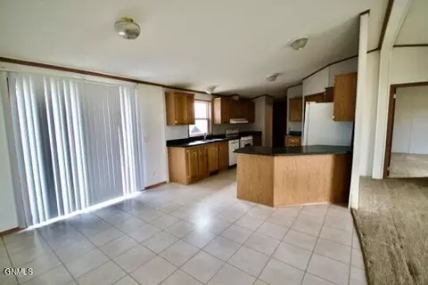 2587 Windsor Pl N, Mandan, ND 58554 photo 13