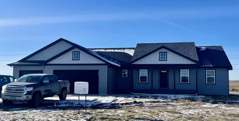 5481 Fresh Water Ln, Williston, ND 58801