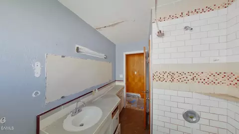 907 Collins Ave, Mandan, ND 58554 photo 12