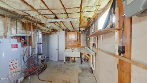 907 Collins Ave, Mandan, ND 58554 photo 30