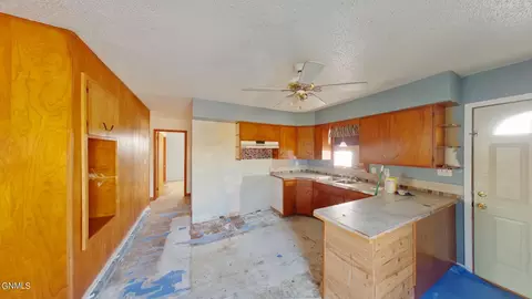 907 Collins Ave, Mandan, ND 58554 photo 5