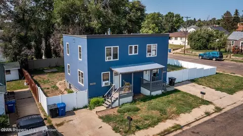 151 A Ave E, Dickinson, ND 58601 photo 2