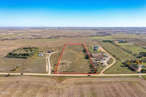 2136 127th Ave NW, Watford City, ND 58854