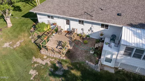 Exterior - 305 Front St SE, Beulah, ND 58523 photo 6 of 13