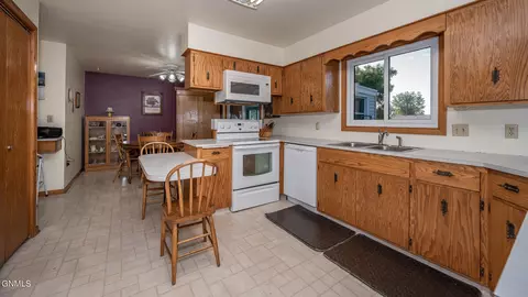 Kitchen - 305 Front St SE, Beulah, ND 58523 photo 1 of 5