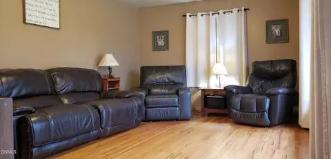 1703 Monte Dr NW, Mandan, ND 58554 photo 8