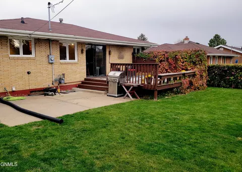 1703 Monte Dr NW, Mandan, ND 58554 photo 41