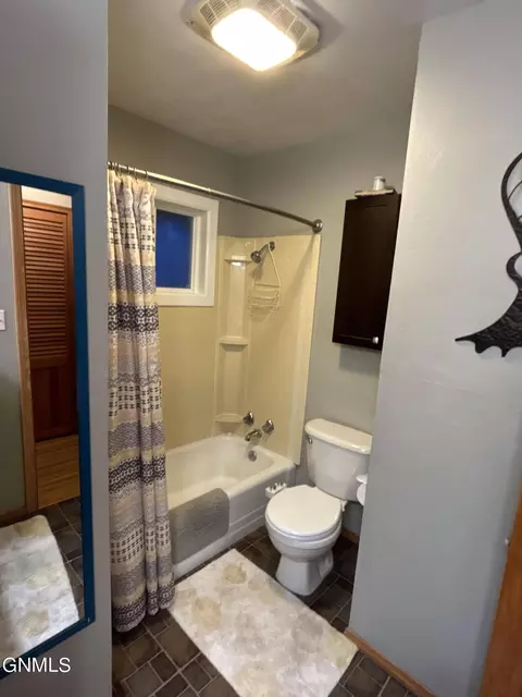 1703 Monte Dr NW, Mandan, ND 58554 photo 27