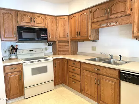 749 3rd St N, Carrington, ND 58421 photo 7