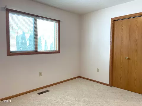 749 3rd St N, Carrington, ND 58421 photo 26