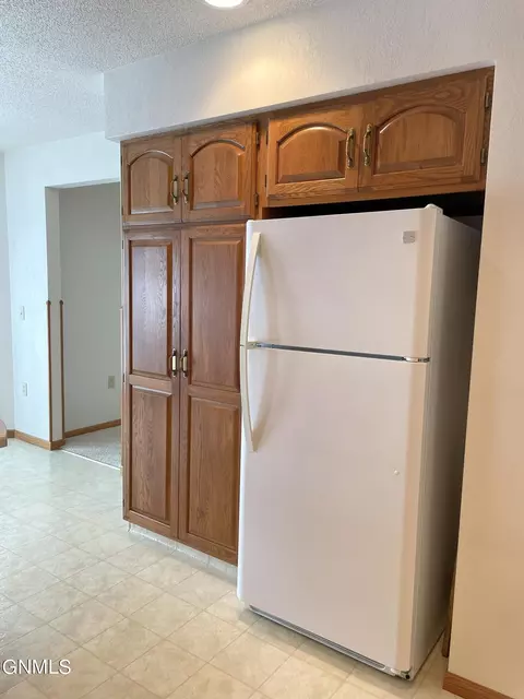 749 3rd St N, Carrington, ND 58421 photo 21