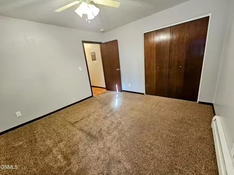 203 E Avenue C E, Bismarck, ND 58501 photo 18