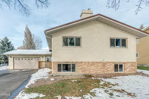 426 Browning Ave, Bismarck, ND 58503
