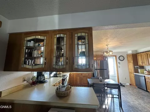 209 5th Ave, Edgeley, ND 58433 photo 19