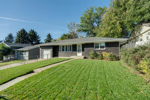 1505 Sunset Dr, Mandan, ND 58554 photo 48