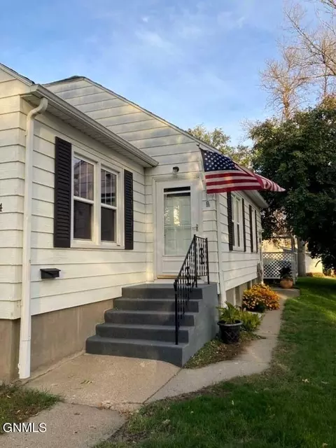 204 9th Ave NW, Mandan, ND 58554 photo 24